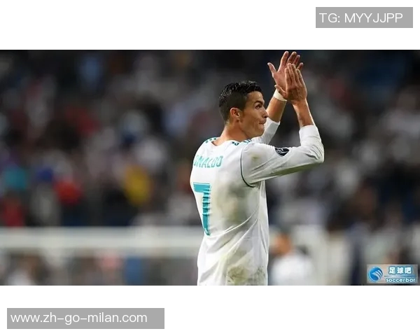 国外球星纷纷猜测天下足球背后人物，揭秘足球圈神秘传奇