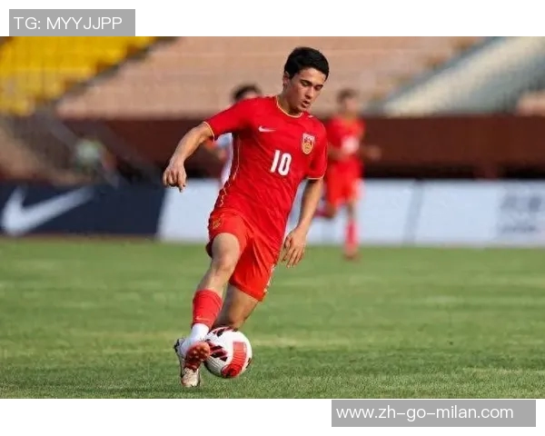 带球突破的足球天才盘点：这些球星的球技让全场屏息凝视